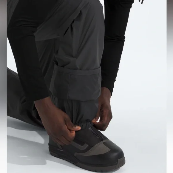 The North Face Men’s Small Freedom ski and snowboard bib - Picture 6 of 13